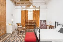 250 SQM BRIGHT FLAT IN THE HEART OF BARCELONA, Barcelona 08007