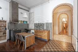 250 SQM BRIGHT FLAT IN THE HEART OF BARCELONA, Barcelona 08007