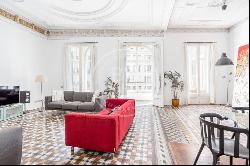 250 SQM BRIGHT FLAT IN THE HEART OF BARCELONA, Barcelona 08007