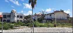 5722 - Land lot for sale in Hotel Zone Cancun km 9, 