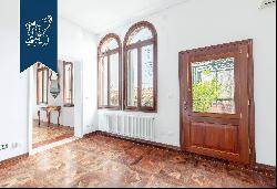 Apartment with a panoramic terrace for sale inside a prestigious Neoclassic building datin