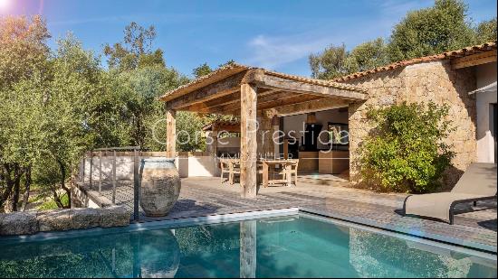 Corsican farmhouse for rent by the sea