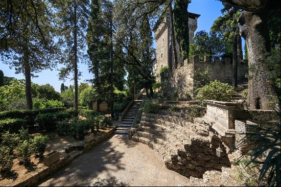 Rocca di Cetona, a superlative villa with breathtaking views