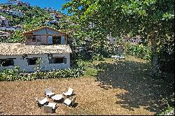 Rustic house in Praia dos Ossos