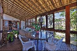 Rustic house in Praia dos Ossos