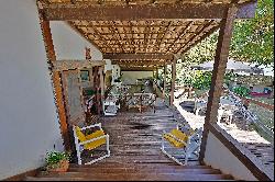 Rustic house in Praia dos Ossos