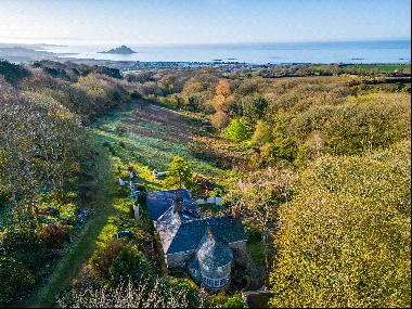 Tregassack Road, Ludgvan, Penzance, Cornwall, TR20 8XG