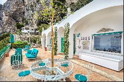 Villa 4 Imperatori with marvelous view at Capri