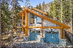 Luxurious LEED Gold Chalet