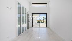 4+1 Bedroom Villa with pool and sea view, for sale in Loule, Algarve