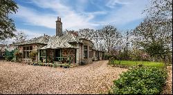 Green Den, Dunnottar, Stonehaven, Kincardineshire, AB39 3XJ