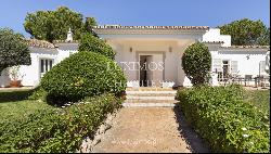 6 bedroom villa with garden and pool for sale in Boliqueime, Algarve