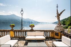 Exclusive villa facing Lake Maggiore