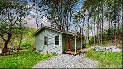 7 Grefe Road, Scaly Mountain NC 28775