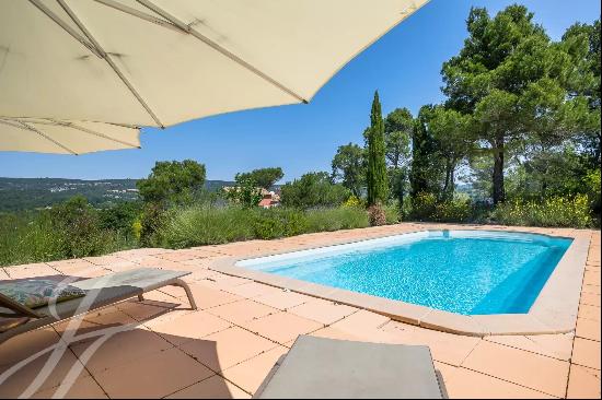 Contemporary House in Gordes