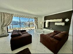 Luxurious Sea View Apartment