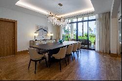 Exclusive Royal Villa in Luxury Palm Jumeirah Beachfront Resort