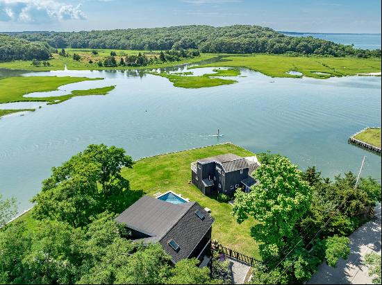 Waterfront Compound w/ Pool & Beach 