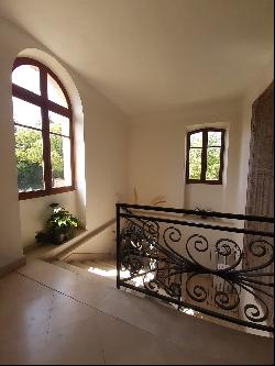 Uzès - Exceptional property, master house with dependencies, 19 th century