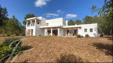 Authentic Ibizencan Villa in the middle of the countryside