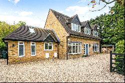 Dean Lane, Cookham, SL6 9BH