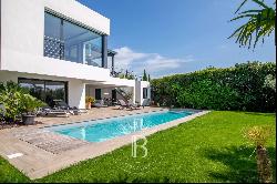 PERSPECTIVE - Contemporary villa with pool and ocean view in Biarritz