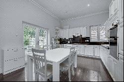 Queens Road, Weybridge, Surrey, KT13 0AR