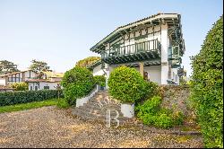 HENDAYE, BEAUTIFUL SEAFRONT APARTMENT OF 149 SQ.M.