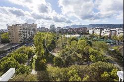 MAGNIFICIENT PENHOUSE IN FRONT OF JARDINES PISCINAS Y DEPORTES, Barcelona 08001