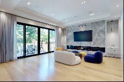 Refined Forest Hill Luxury