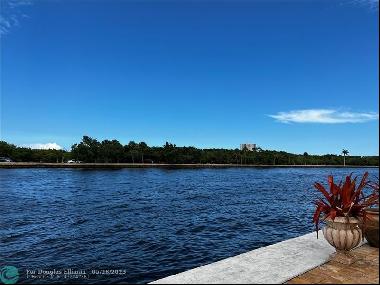 Villa Vista Verde, an incredible opportunity to own an intracoastal POINT PROPERTY with on