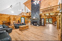 Luxury Log Cabin On 20 Wooded Acres Near Bay Access