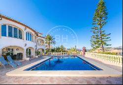 Villa for sale in Alicante, Jávea, Pinosol, Jávea 03739