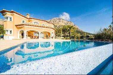 Villa for sale in Alicante, Jávea, Montgó, Jávea 03730