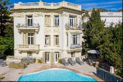 Luxury Belle Epoque villa in the heart of Villefranche sur Mer, sea view.