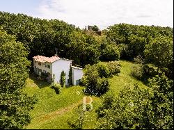 ANGLET SUTAR, VERY CLOSE TO ARCANGUES, 300 SQM HOUSE WITH A PARK OF MORE THAN ONE HECTARE