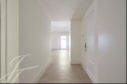 Apartment, 2 bedrooms, 188 m2, terrace, condominium, Estrela, Lisboa