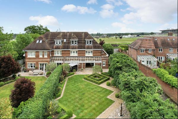 Garden apartment  for sale in Esher.