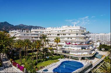 Seafront apartment In Marbella