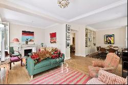 BELLE EPOQUE - Charming townhouse with pool in the city centre of Biarritz