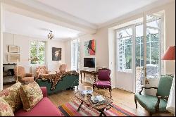 BELLE EPOQUE - Charming townhouse with pool in the city centre of Biarritz