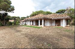 Large property with two plots of land in Sant Andreu de Llavaneres – Costa BCN