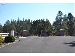 625 Panorama Ln, Roseburg OR 97471