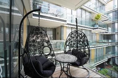 Beautiful apartment in a quiet courtyard location - near the popular Rochusmarket in the 3