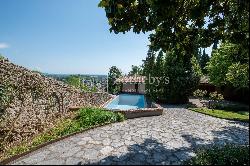 Charming castle on the Venetian hills