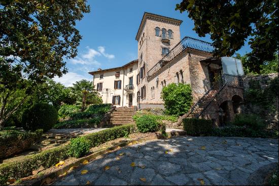 Charming castle on the Venetian hills