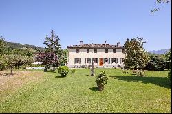 Ancient Villa from the 1700s in Lucca