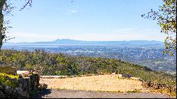 Napa Valley's Premium Residential Lot with Panoramic Views!