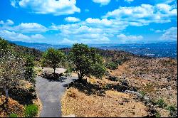Napa Valley's Premium Residential Lot with Panoramic Views!
