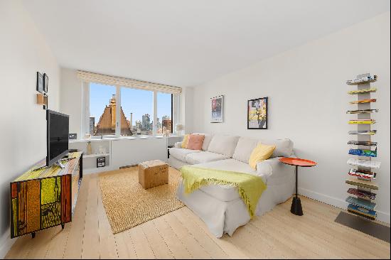Enjoy spectacular sunsets and Hudson River views from this elegant 2 bedroom, 2 bathroom a